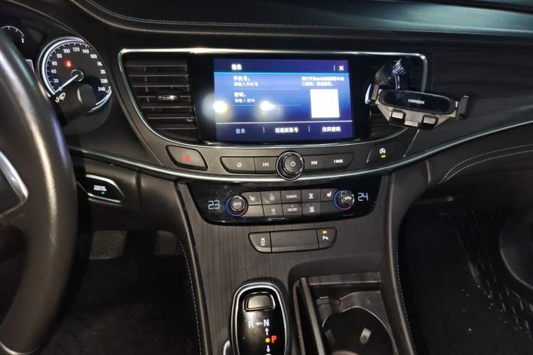 Used Buick LaCrosse 2021 552T Luxury Version Audio And AC Panel
