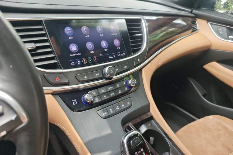 Used Buick LaCrosse 2021 652T Premium Edition Audio And AC Panel