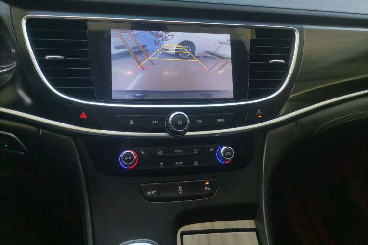 Used Buick LaCrosse 2021 652T Luxury Model Audio And AC Panel