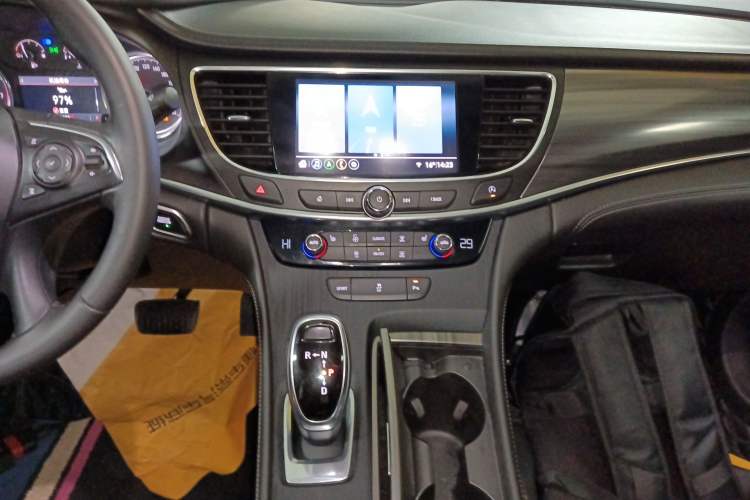 Used Buick LaCrosse 2021 652T Luxury Model Audio And AC Panel