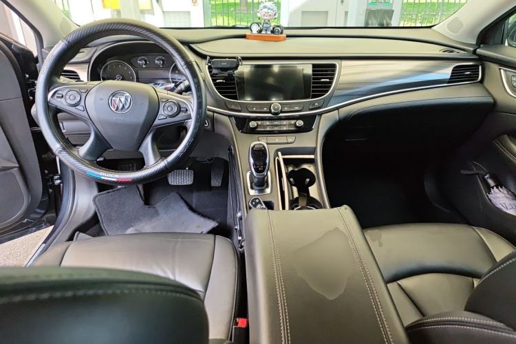 Used Buick LaCrosse 2021 652T Luxury Model Center Console