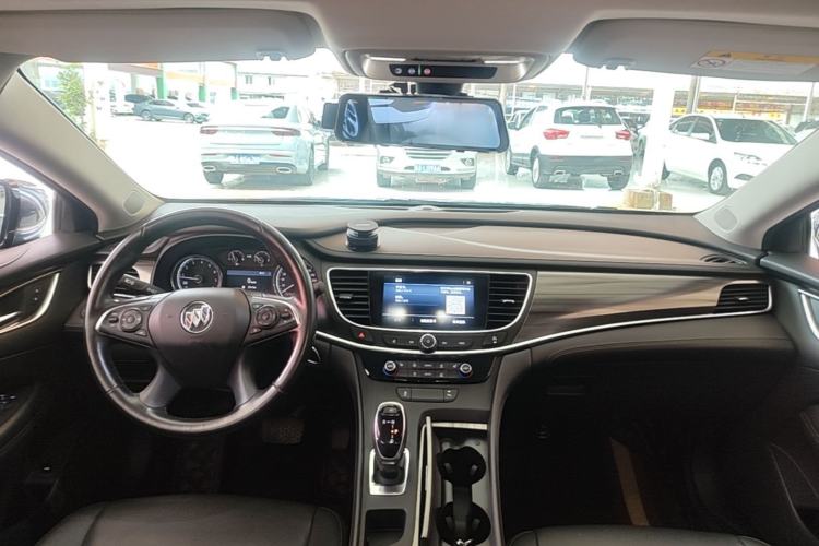 Used Buick LaCrosse 2021 552T Luxury Version Center Console