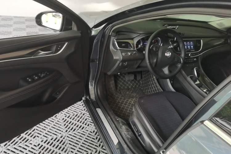 Used Buick LaCrosse 2021 552T Luxury Version Driver Seat