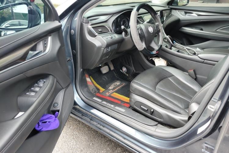 Used Buick LaCrosse 2021 652T Luxury Model Driver Seat