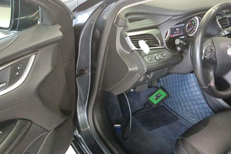 Used Buick LaCrosse 2021 652T Luxury Model Driver Seat