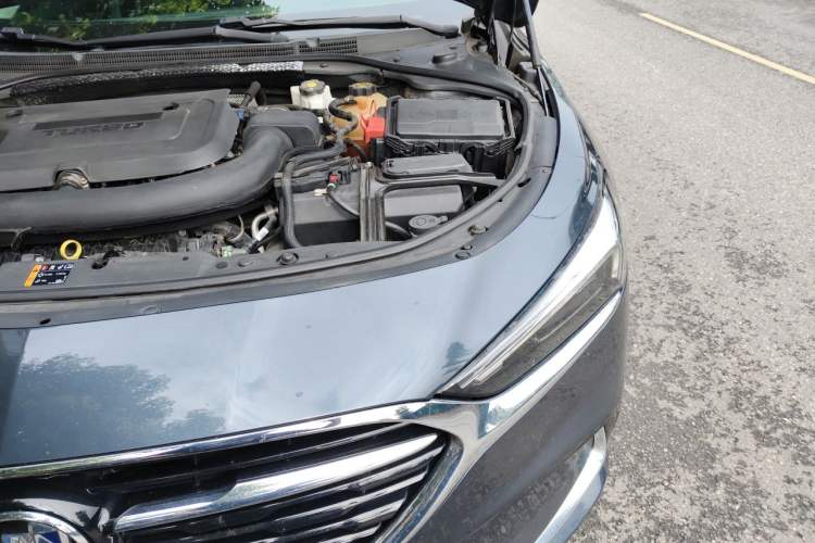 Used Buick LaCrosse 2021 652T Luxury Model Engine Bay Left
