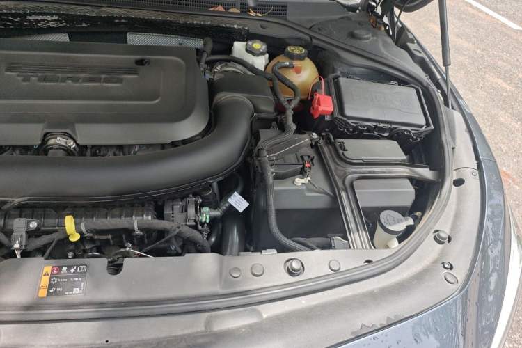 Used Buick LaCrosse 2021 652T Premium Edition Engine Bay Left