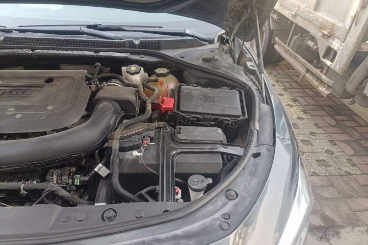 Used Buick LaCrosse 2021 652T Luxury Model Engine Bay Left