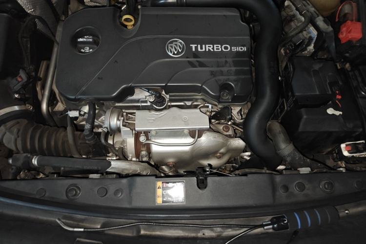 Used Buick LaCrosse 2021 552T Luxury Version Engine Bay