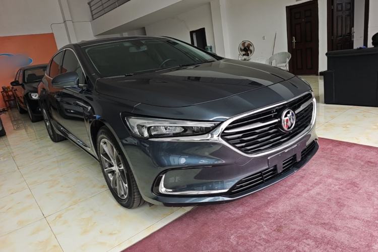 Used Buick LaCrosse 2021 652T Luxury Model Front Right 45 Deg
