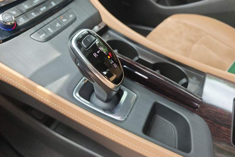 Used Buick LaCrosse 2021 652T Premium Edition Gear Lever