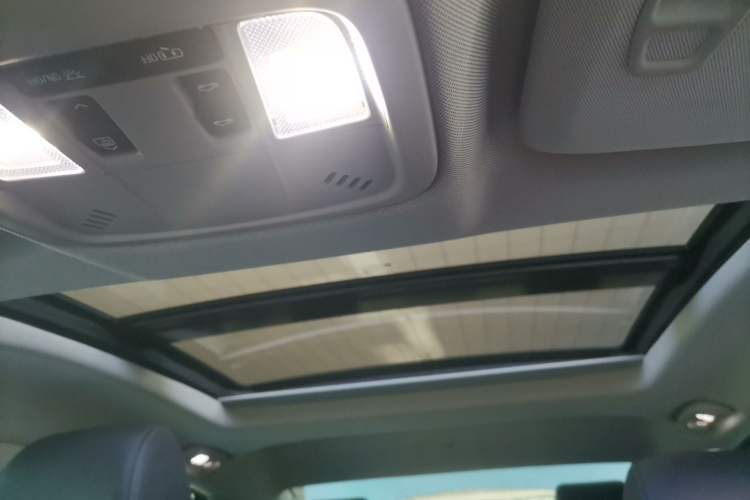 Used Buick LaCrosse 2021 652T Luxury Model Headliner