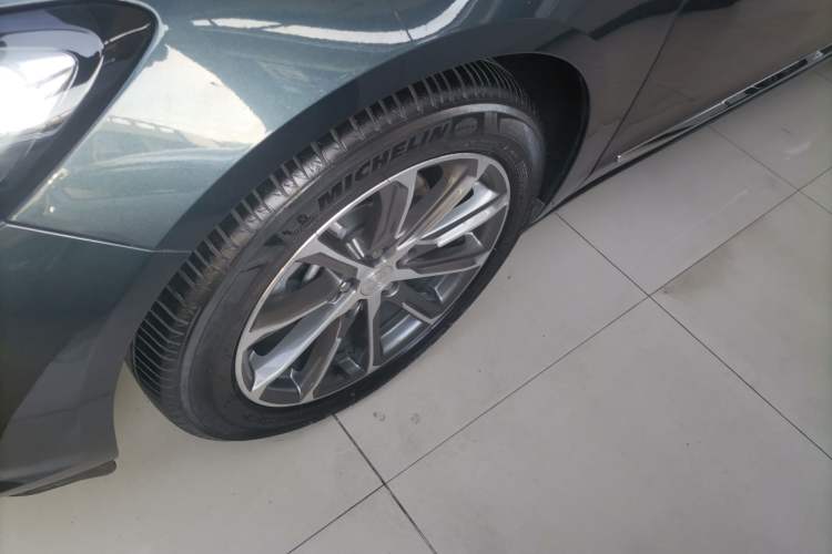 Used Buick LaCrosse 2021 652T Luxury Model Left Front Wheel Hub