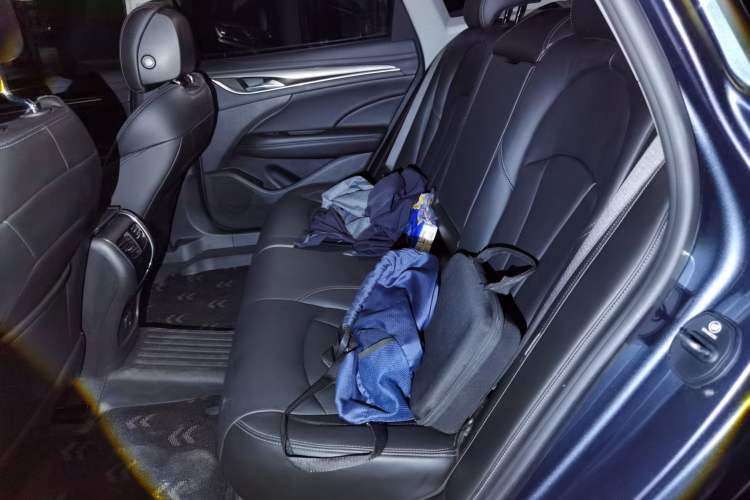 Used Buick LaCrosse 2021 652T Luxury Model Left Rear Seat