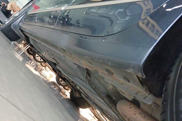 Used Buick LaCrosse 2021 652T Luxury Model Left Side Sill