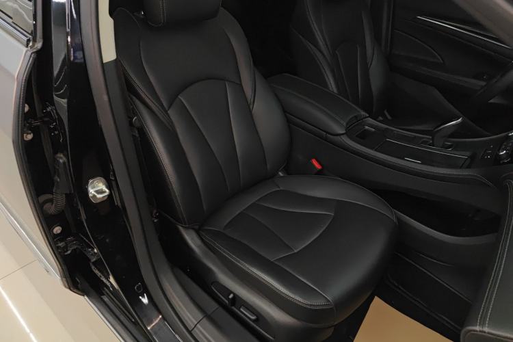 Used Buick LaCrosse 2021 652T Luxury Model Right Front Seat