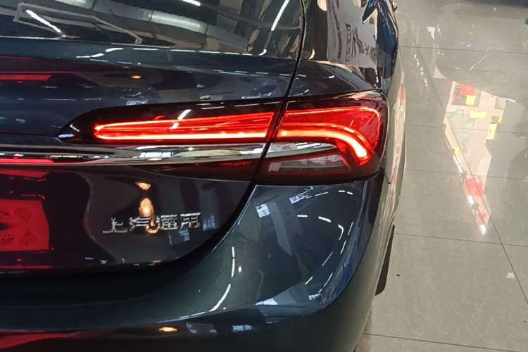 Used Buick LaCrosse 2021 652T Luxury Model Right Rear Taillight