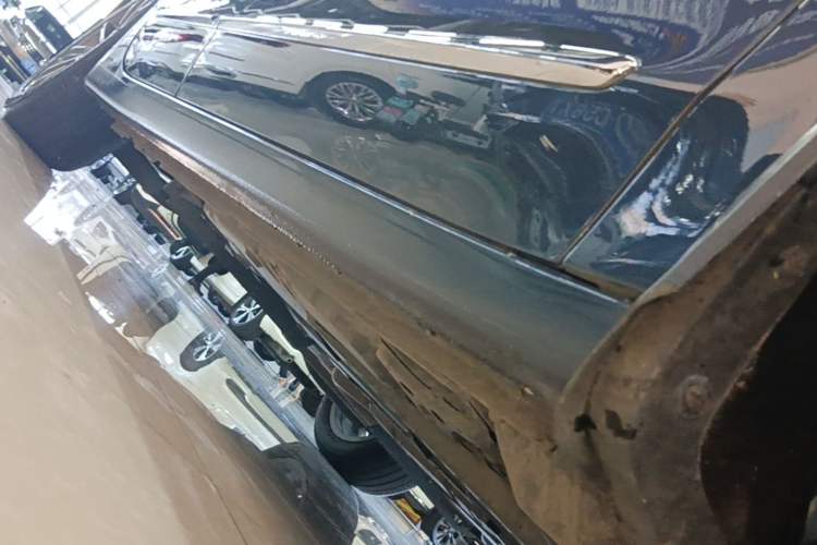 Used Buick LaCrosse 2021 652T Luxury Model Right Side Sill