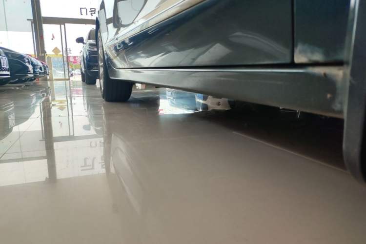 Used Buick LaCrosse 2021 552T Luxury Version Right Side Sill
