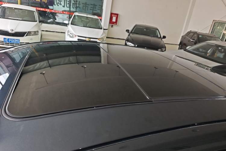 Used Buick LaCrosse 2021 652T Luxury Model Roof