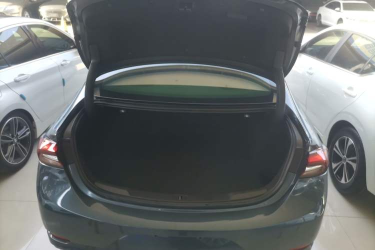 Used Buick LaCrosse 2021 652T Luxury Model Trunk