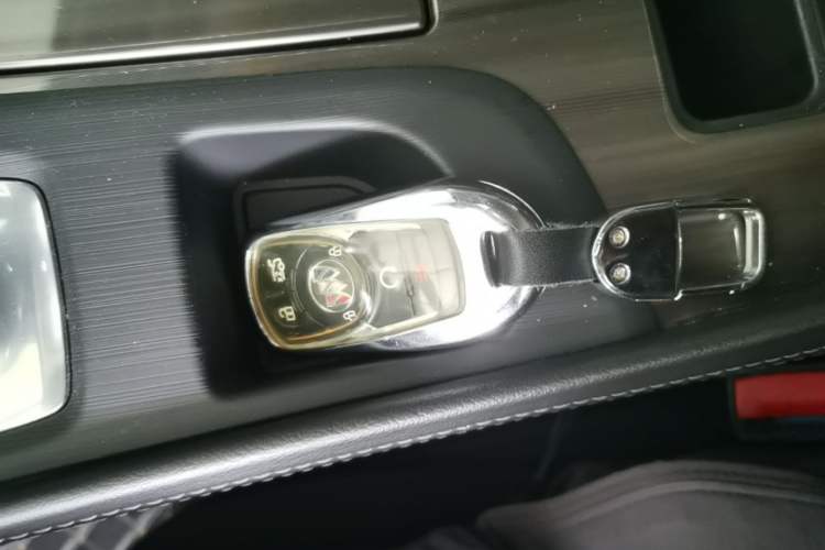 Used Buick LaCrosse 2021 552T Luxury Version Vehicle Key