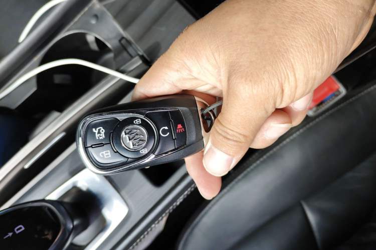 Used Buick LaCrosse 2021 652T Luxury Model Vehicle Key