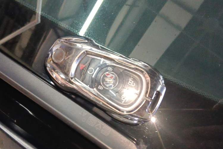 Used Buick LaCrosse 2021 652T Luxury Model Vehicle Key