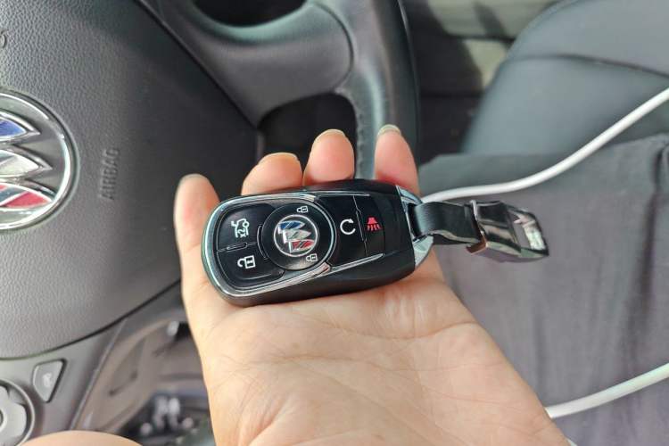 Used Buick LaCrosse 2021 652T Luxury Model Vehicle Key