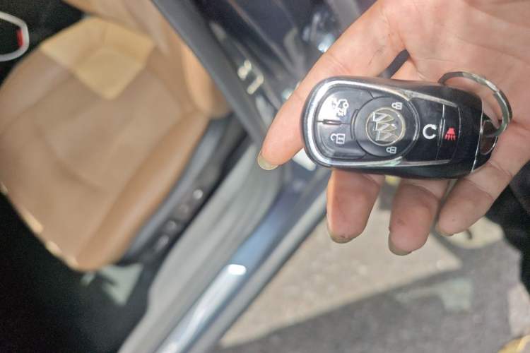 Used Buick LaCrosse 2021 652T Premium Edition Vehicle Key