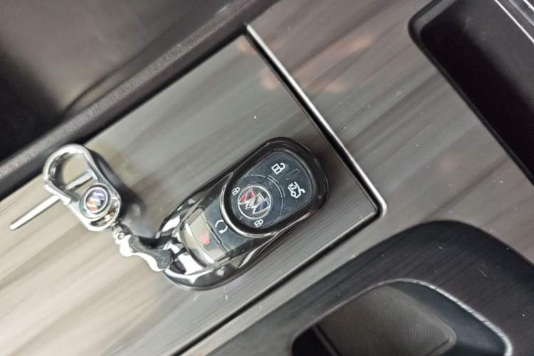 Used Buick LaCrosse 2021 652T Luxury Model Vehicle Key