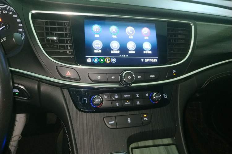 Used Buick LaCrosse 2021 652T Luxury Model Audio And AC Panel