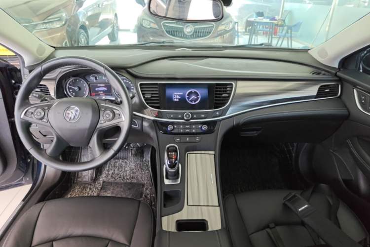 Used Buick LaCrosse 2021 652T Luxury Model Center Console