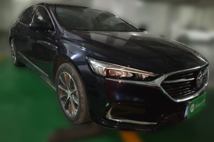 Used Buick LaCrosse 2021 652T Luxury Model Front Right 45 Deg