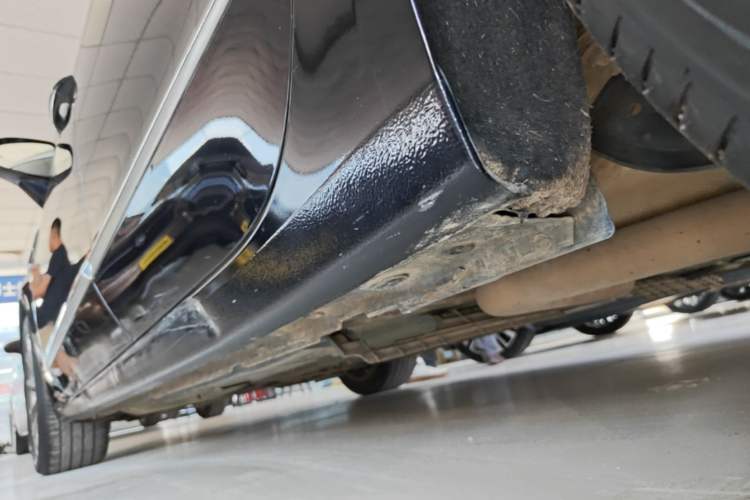 Used Buick LaCrosse 2021 652T Luxury Model Left Side Sill