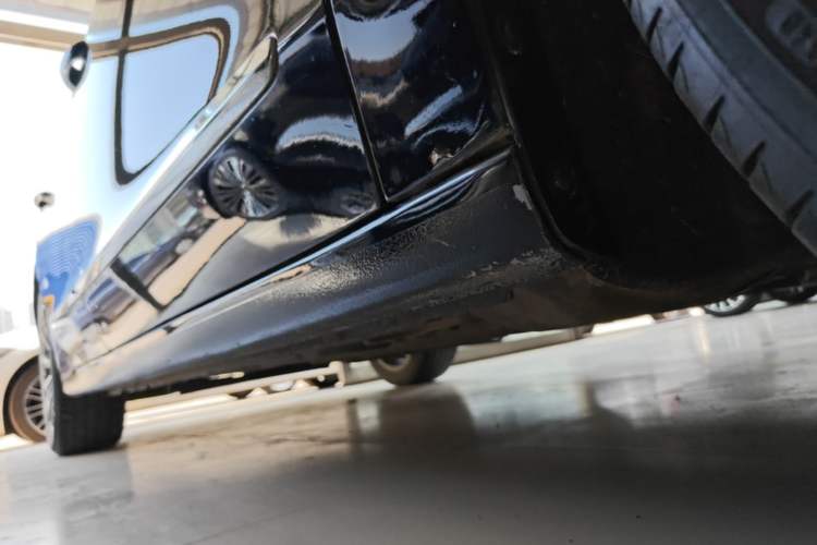 Used Buick LaCrosse 2021 652T Luxury Model Right Side Sill
