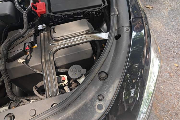 Used Buick LaCrosse 2021 652T Luxury Model Engine Bay Left