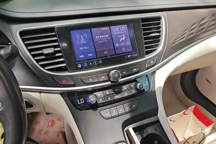 Used Buick LaCrosse 2021 Avenir Aivia Flagship Model Audio And AC Panel