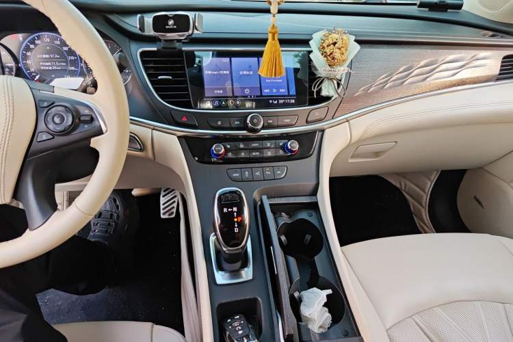 Used Buick LaCrosse 2021 Avenir Avia First-Edition Model Audio And AC Panel