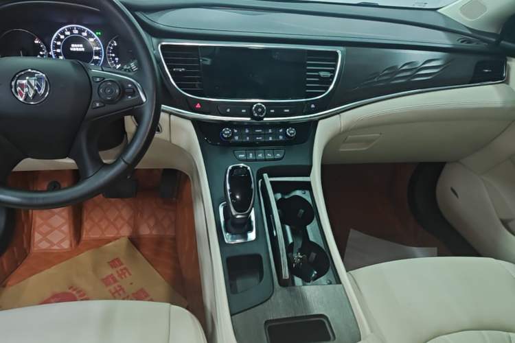 Used Buick LaCrosse 2021 Avenir Avia First-Edition Model Audio And AC Panel