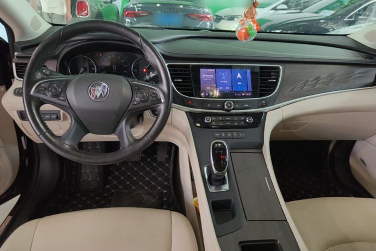 Used Buick LaCrosse 2021 Avenir Avia First-Edition Model Center Console