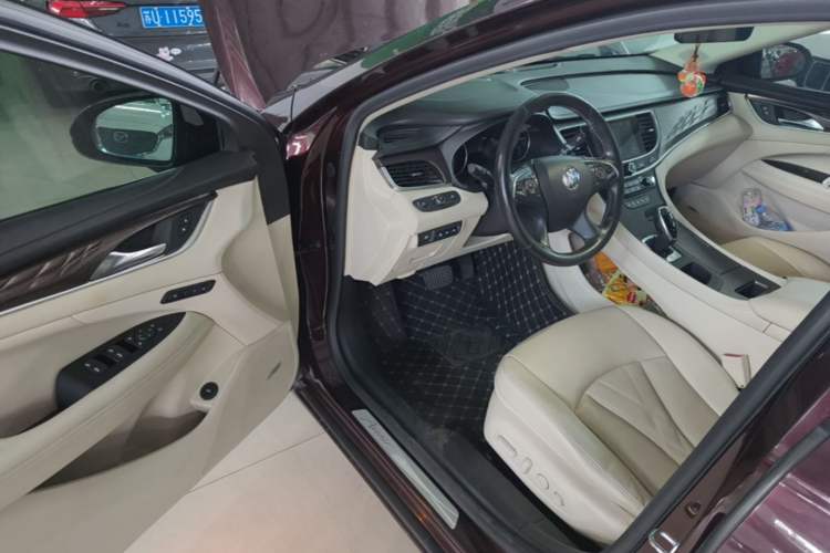 Used Buick LaCrosse 2021 Avenir Avia First-Edition Model Driver Seat