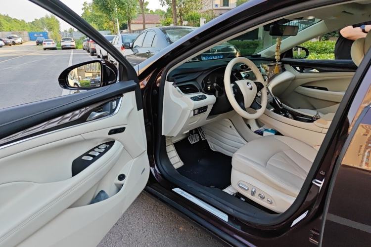Used Buick LaCrosse 2021 Avenir Avia First-Edition Model Driver Seat