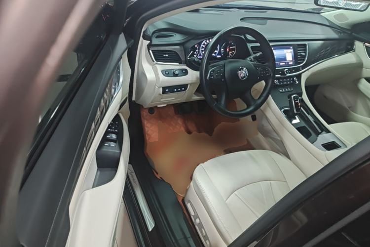 Used Buick LaCrosse 2021 Avenir Avia First-Edition Model Driver Seat