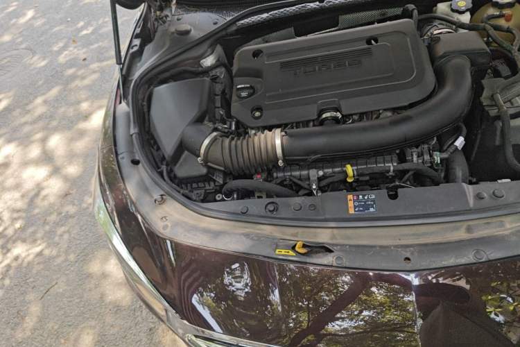 Used Buick LaCrosse 2021 Avenir Aivia Flagship Model Engine Bay Right