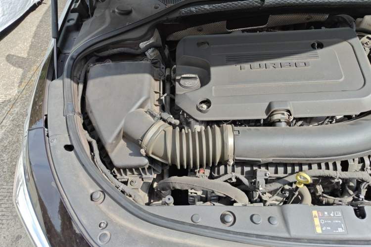 Used Buick LaCrosse 2021 Avenir Aivia Flagship Model Engine Bay Right