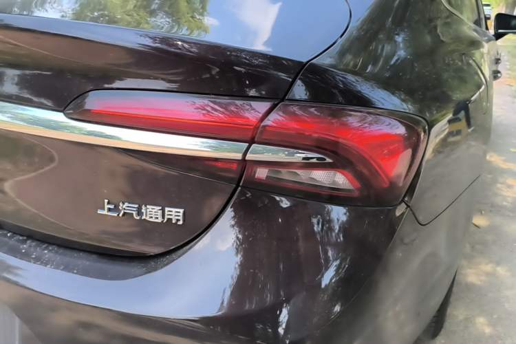 Used Buick LaCrosse 2021 Avenir Aivia Flagship Model Exterior 3