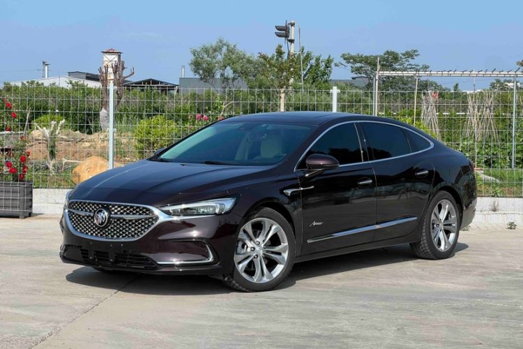 Used Buick LaCrosse 2021 Avenir Avia First-Edition Model Exterior 5