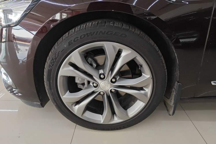 Used Buick LaCrosse 2021 Avenir Avia First-Edition Model Exterior 7
