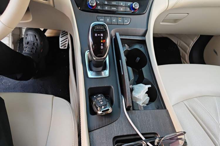 Used Buick LaCrosse 2021 Avenir Avia First-Edition Model Gear Lever